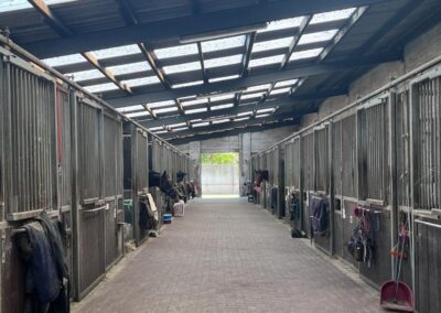 Halle 2 Stallgasse links Innenansicht