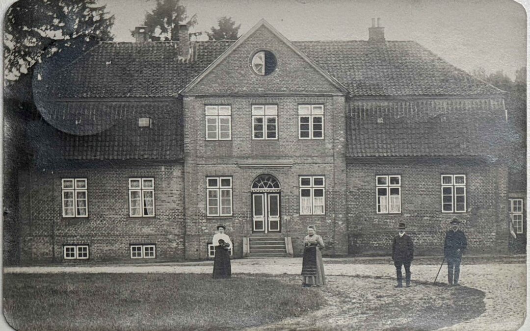 historisches Kavaliershaus auf Gut Tangstedt um 1910