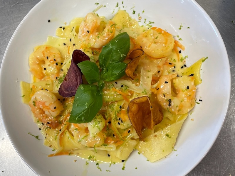 Pappardelle mit Garnelen in Curry Safran Sauce