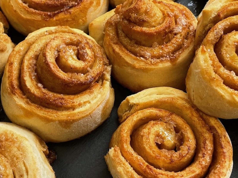 Nahaufnahme handgemachte Zimtschnecken