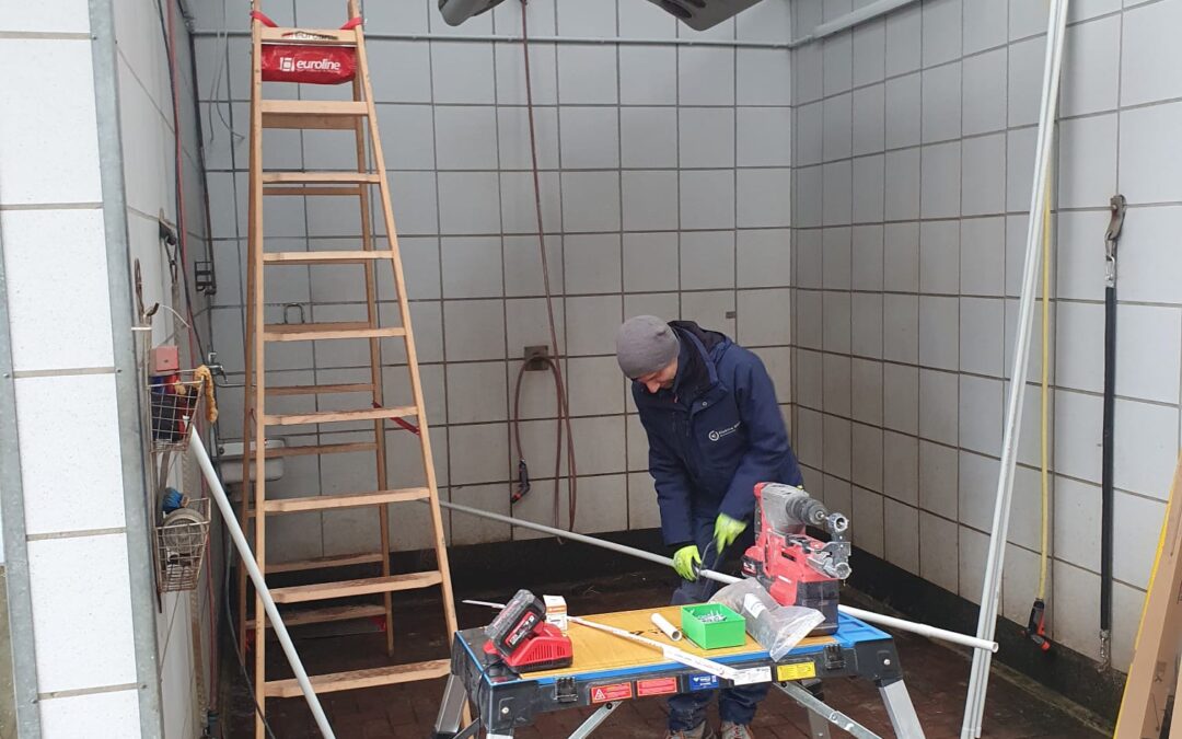 Montage Licht in Waschboxen Gut Tangstedt