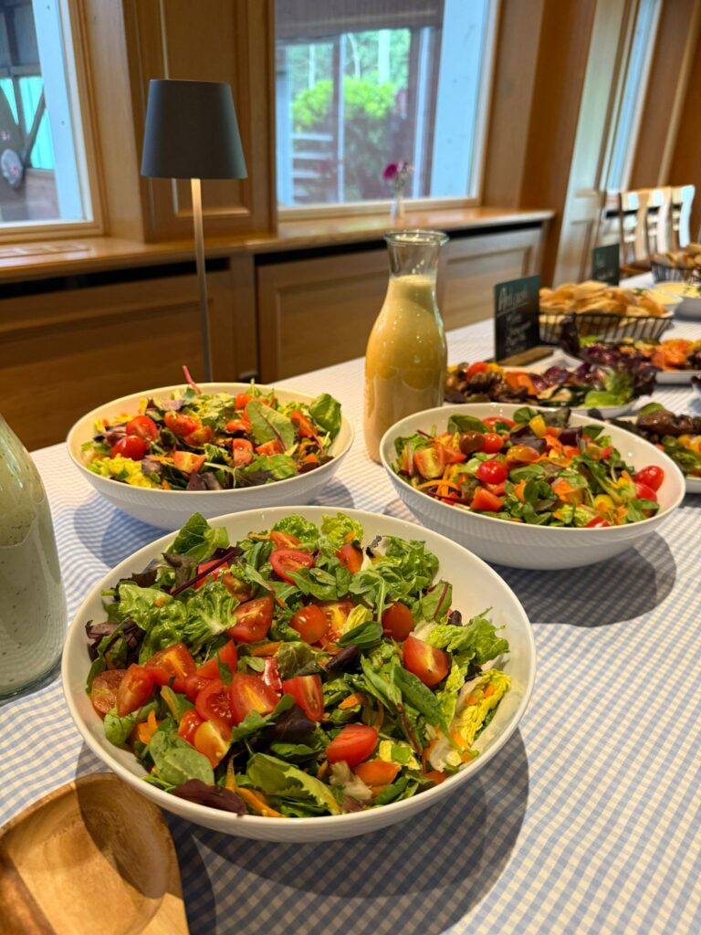 Salat-Buffet für Geburtstagsfeier