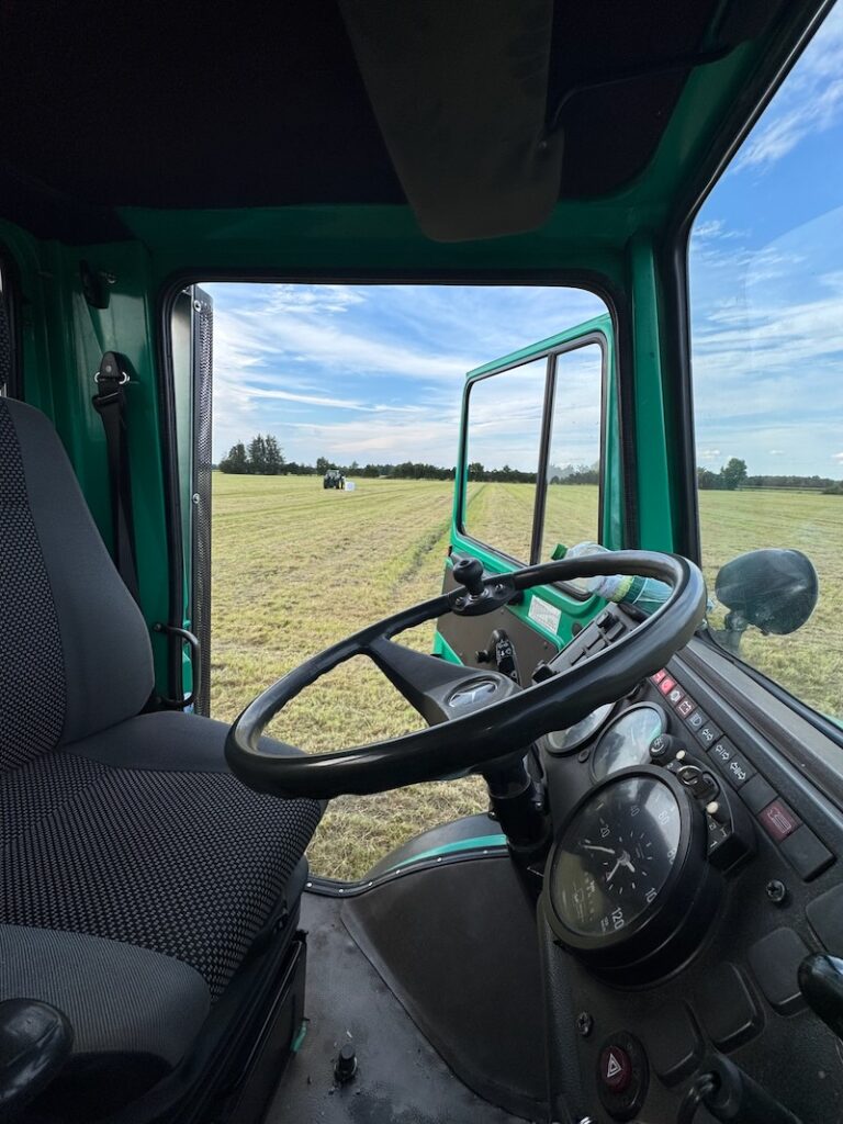 Unimog Ballenfahren zweiter Schnitt