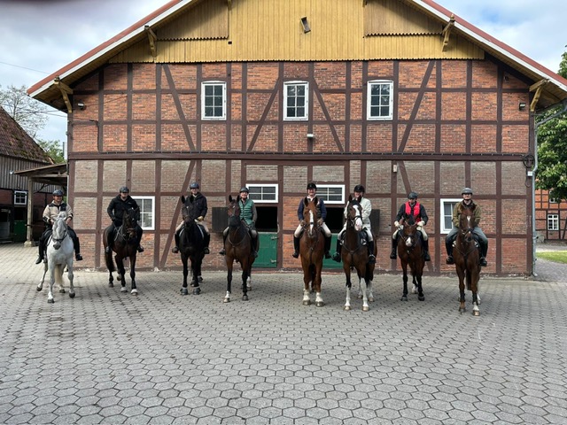 Herrenquadrille vor Ausritt Lüneburger Heide