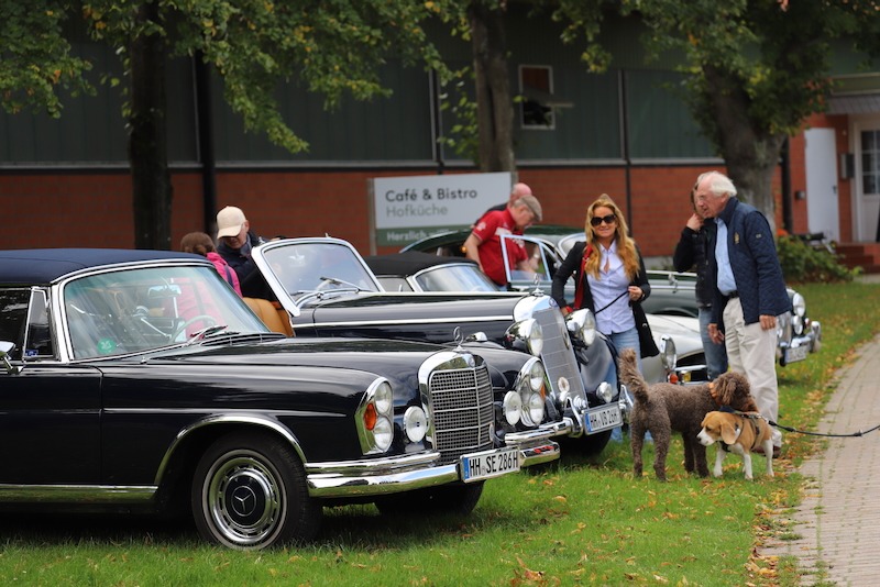 Rast Ausfahrt Oldtimer Hofküche